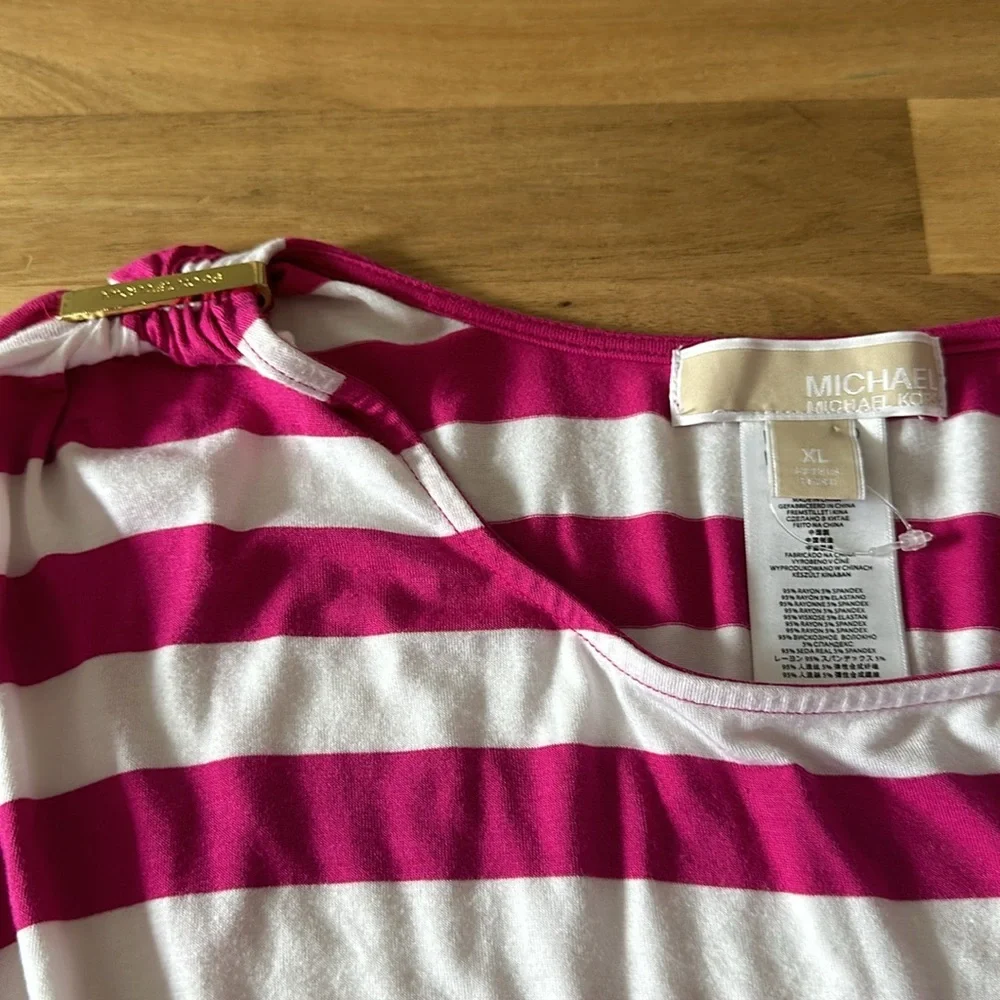 MICHAEL KORS open shoulder oversized top
